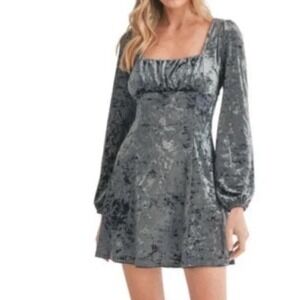 All in Favor Steel Crushed‎ Velvet Square Neck Long Sleeve Mini Dress Size M